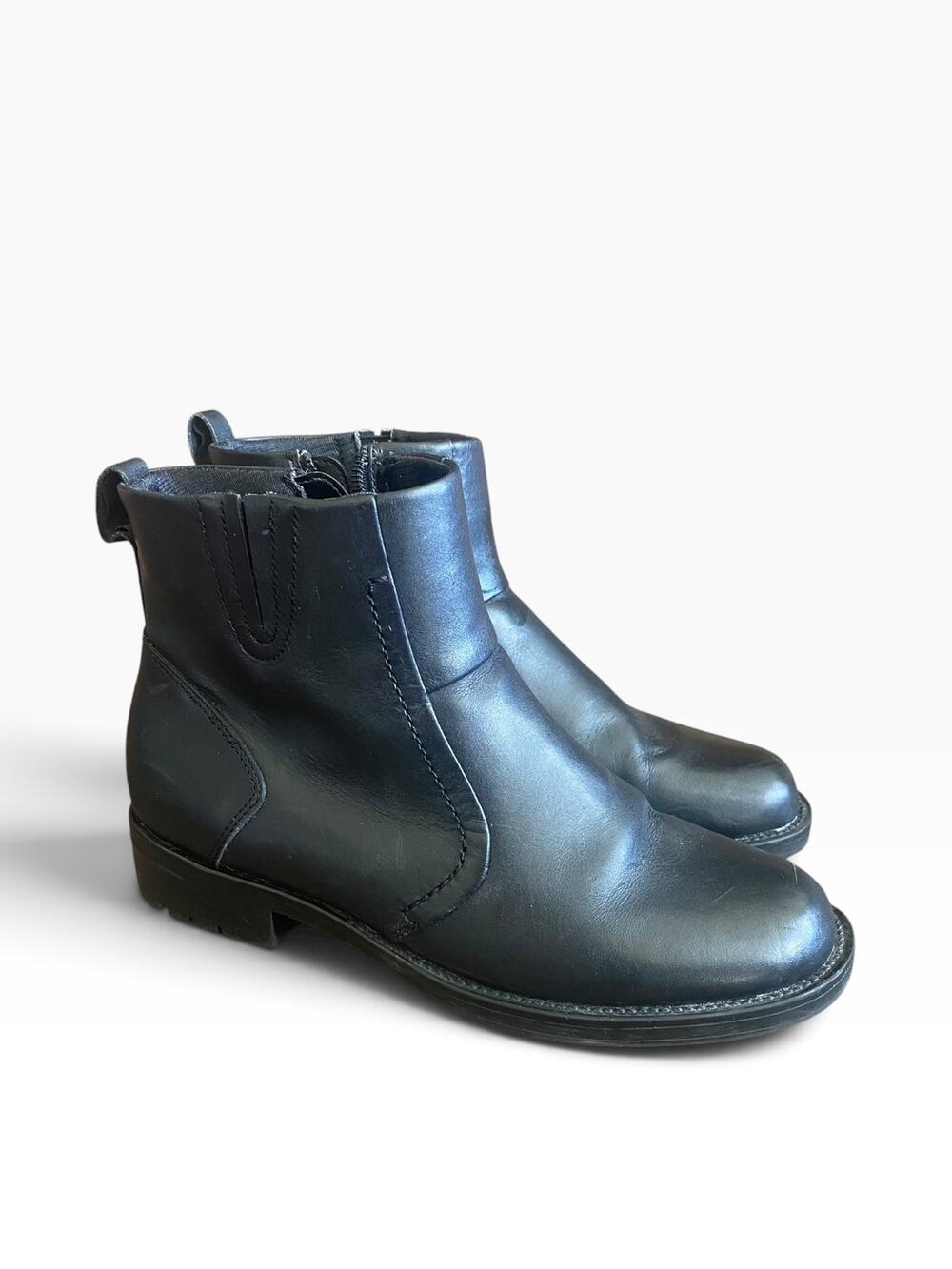 Earth Shoes Women’s Size 9 Black Leather Ankle Boots Side Zip Comfort Booties